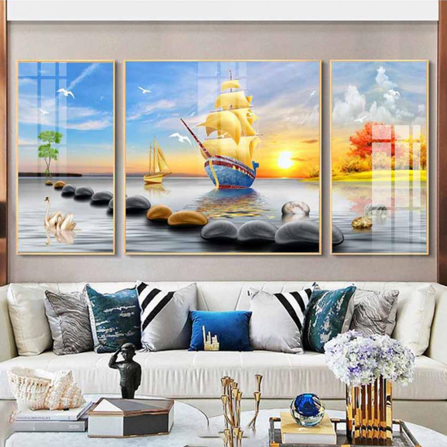 Tranh thuyền vàng ra khơi phong thủy đẹp