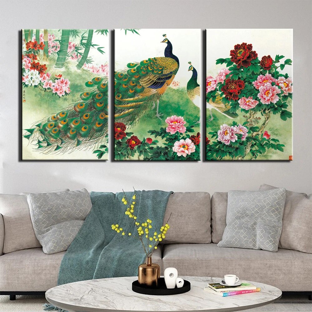 Ý nghĩa tranh chim công và kinh nghiệm treo tranh chuẩn phong thủy